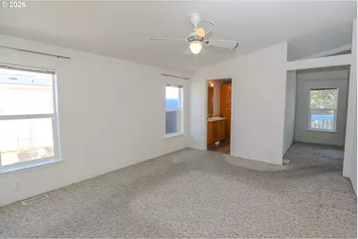 230 Owyhee Ln, Roseburg, OR 97471 - Photo 29