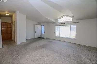 230 Owyhee Ln, Roseburg, OR 97471 - Photo 7