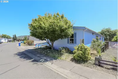 230 Owyhee Ln, Roseburg, OR 97471 - Photo 39