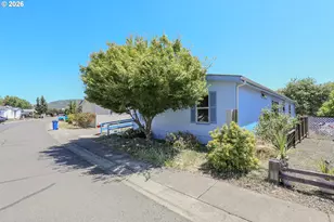 230 Owyhee Ln, Roseburg, OR 97471 - Photo 39