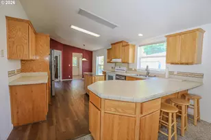 230 Owyhee Ln, Roseburg, OR 97471 - Photo 13