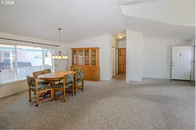 230 Owyhee Ln, Roseburg, OR 97471 - Photo 11