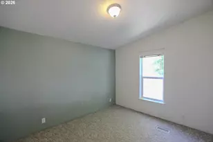 230 Owyhee Ln, Roseburg, OR 97471 - Photo 31