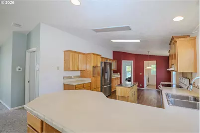 230 Owyhee Ln, Roseburg, OR 97471 - Photo 15