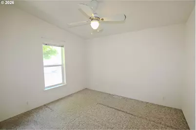 230 Owyhee Ln, Roseburg, OR 97471 - Photo 33