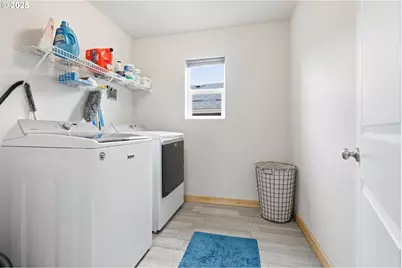 3655 NE Pioneer St, Camas, WA 98607 - Photo 13