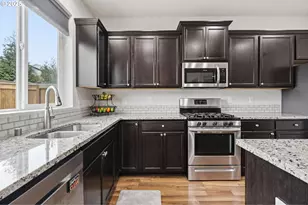 3655 NE Pioneer St, Camas, WA 98607 - Photo 9