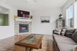 3655 NE Pioneer St, Camas, WA 98607 - Photo 3