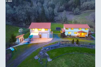 375 Porter Creek Rd, Winston, OR 97496 - Photo 3