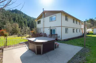 375 Porter Creek Rd, Winston, OR 97496 - Photo 9