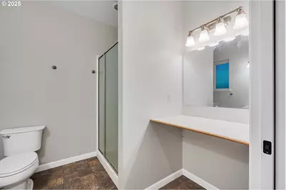 1806 8th St, Tillamook, OR 97141 - Photo 21