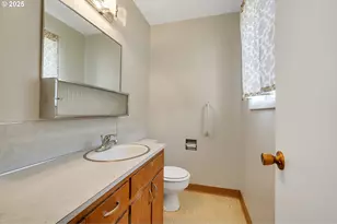 1806 8th St, Tillamook, OR 97141 - Photo 15