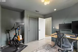 2897 SE Sherman St, Portland, OR 97214 - Photo 23