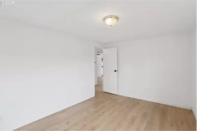 690 SW Liberty Bell Dr, Beaverton, OR 97006 - Photo 21