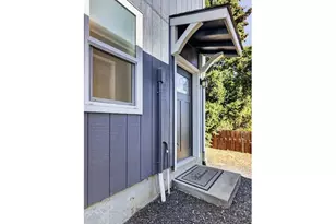 653 NE Snohomish Ave, White Salmon, WA 98672 - Photo 5