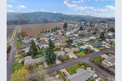 1429 Delrose Ave, Springfield, OR 97477 - Photo 17