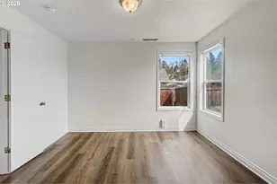 407 Jersey St, Silverton, OR 97381 - Photo 13