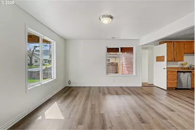 407 Jersey St, Silverton, OR 97381 - Photo 7