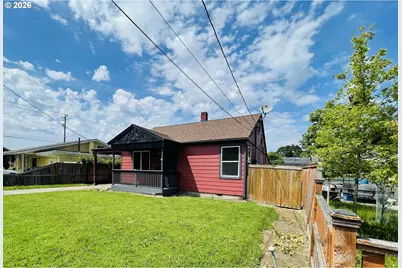 407 Jersey St, Silverton, OR 97381 - Photo 3