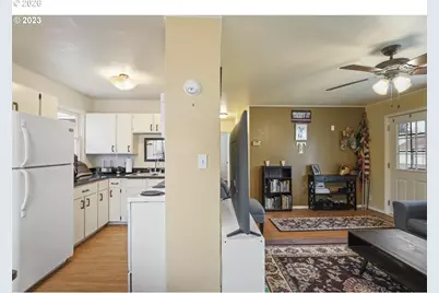 830 S 7th St, Cottage Grove, OR 97424 - Photo 25