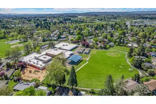 14980 NW Northumbria Ln, Beaverton, OR 97006 - Photo 35