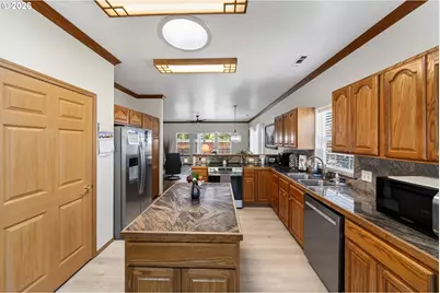 517 Rosichelli Dr, Brookings, OR 97415 - Photo 9