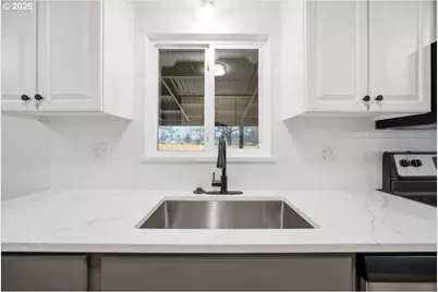 4528 SE 111th Ave, Portland, OR 97266 - Photo 17