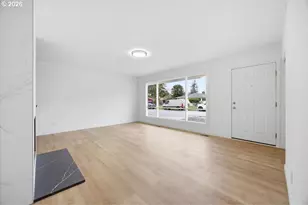 4528 SE 111th Ave, Portland, OR 97266 - Photo 9