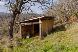 3257 NE Follett St, Roseburg, OR 97470 - Photo 13