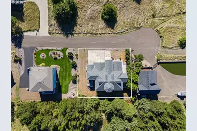 238 25th St, Long Beach, WA 98631 - Photo 39