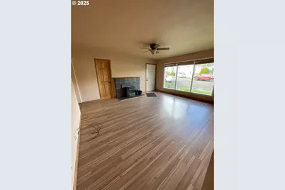 1820 Dogwood Ave, Reedsport, OR 97467 - Photo 3