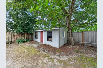 21209 SW Pamela Ct, Beaverton, OR 97003 - Photo 33