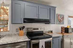 42850 Leaburg Dr, Leaburg, OR 97489 - Photo 17