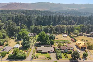 42850 Leaburg Dr, Leaburg, OR 97489 - Photo 41