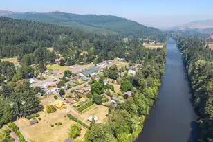 42850 Leaburg Dr, Leaburg, OR 97489 - Photo 43