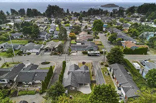 732 3rd St, Brookings, OR 97415 - Photo 41