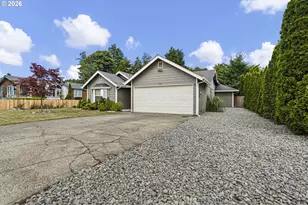 732 3rd St, Brookings, OR 97415 - Photo 3