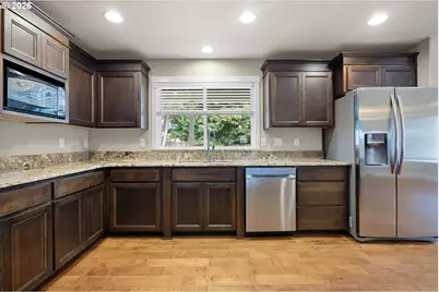 732 3rd St, Brookings, OR 97415 - Photo 15