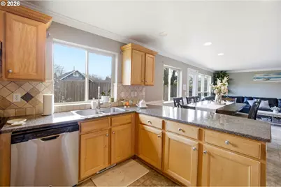 272 Laurine St NE, Salem, OR 97301 - Photo 15