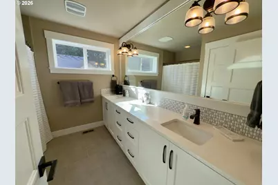 15315 SE Lewis St, Happy Valley, OR 97086 - Photo 41