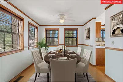 653 SW Tanglewood Cir, McMinnville, OR 97128 - Photo 11