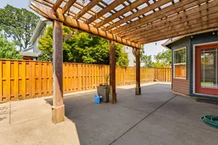 2687 NW Oak Ridge Dr, McMinnville, OR 97128 - Photo 41