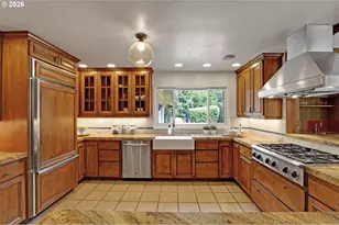 4004 SW Scholls Ferry Rd, Portland, OR 97221 - Photo 11