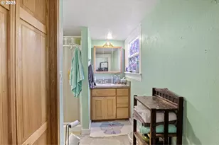 27403 State Hwy 38, Elkton, OR 97436 - Photo 15