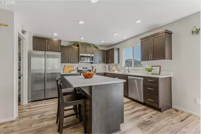 2324 Killian Spring Dr, Woodburn, OR 97071 - Photo 9