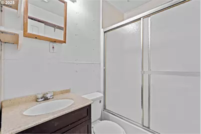 4690 Idaho Ave, Salem, OR 97305 - Photo 15