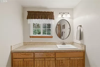 39692 Lacomb Dr, Lebanon, OR 97355 - Photo 27