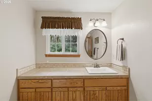 39692 Lacomb Dr, Lebanon, OR 97355 - Photo 27