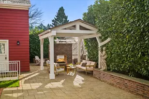 1728 NE Stanton St, Portland, OR 97212 - Photo 47