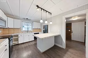 31778 S Hwy 213, Molalla, OR 97038 - Photo 13